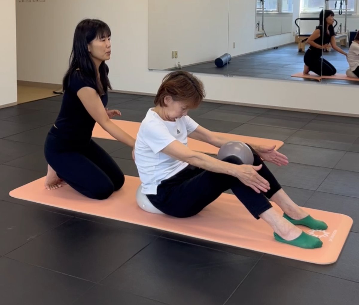 One-on-one mat Pilates lesson