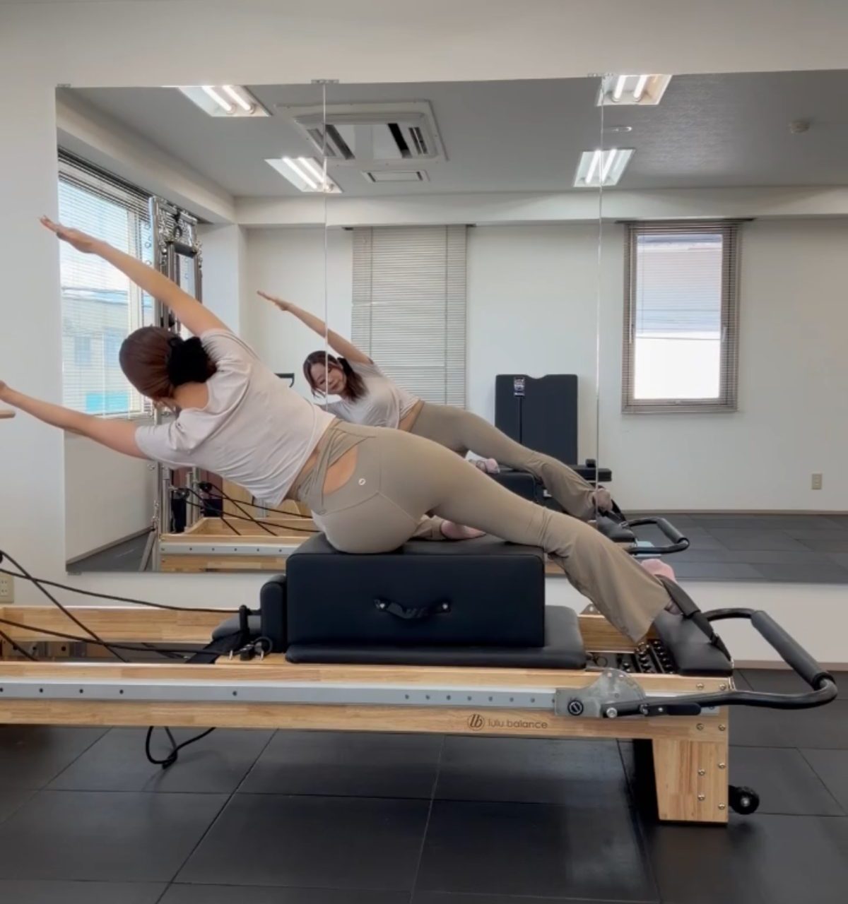 Spring-assisted movement from a lying position